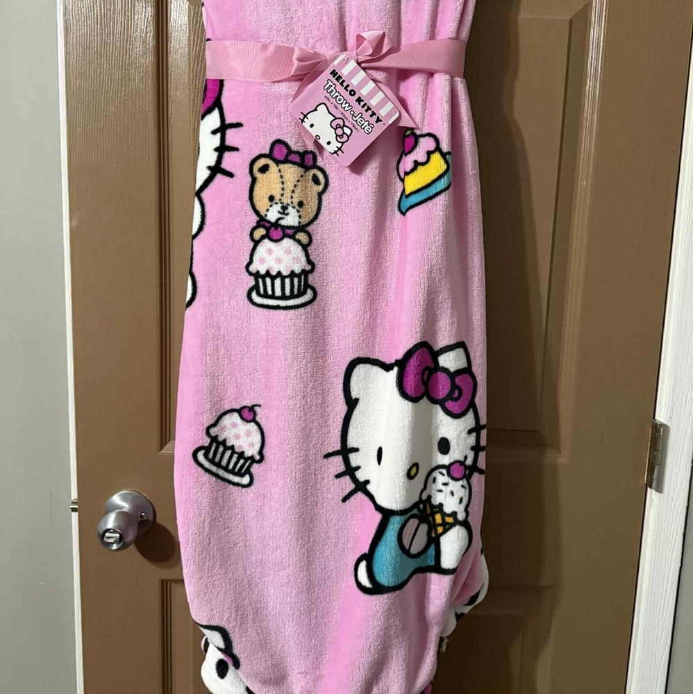 Hello Kitty Pink Blanket with Cupcake Design, American Exclusive